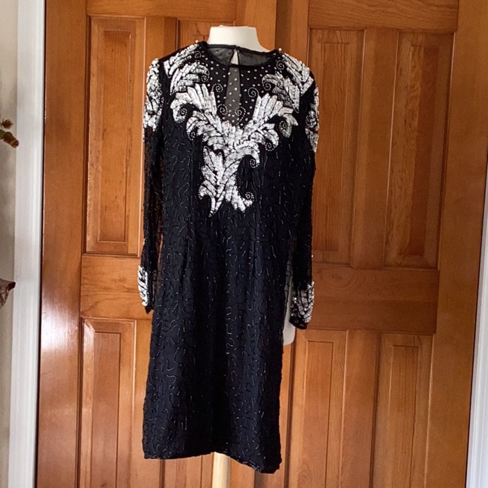 Ladies Vintage Laurence Kozar Sequin & Beaded Dress.  100% Silk With Rayon Sz. M